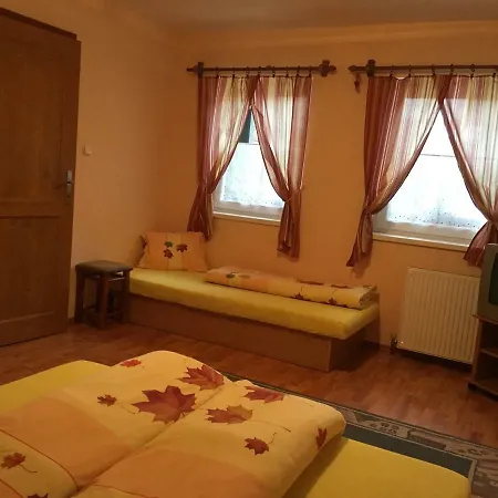 Cierny Balog Apartamento *